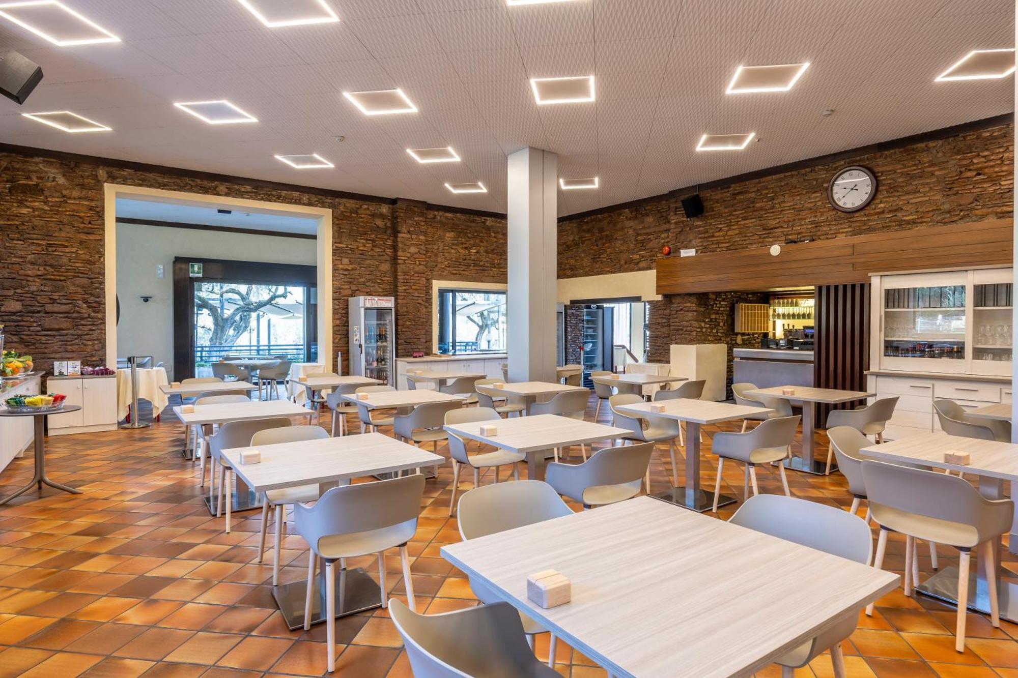 Appartamento Ideal Sirmione Bagian luar foto