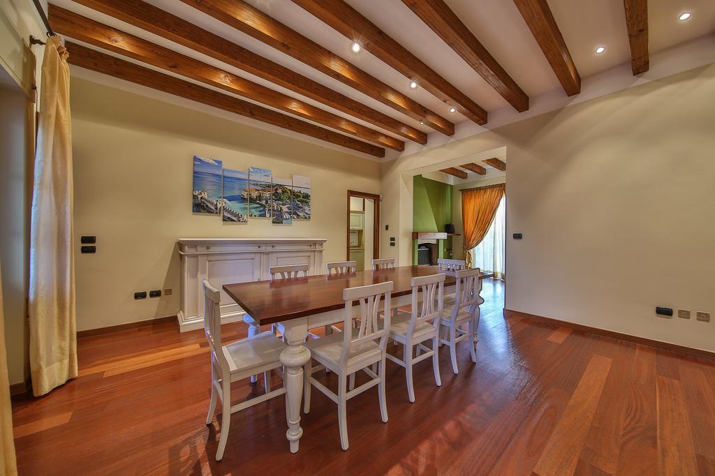 Appartamento Ideal Sirmione Bagian luar foto